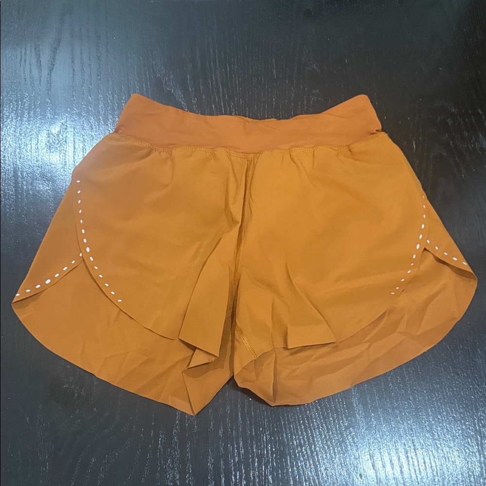 Lululemon Find Your Pace Lined High-Rise Short 3” (Like New)